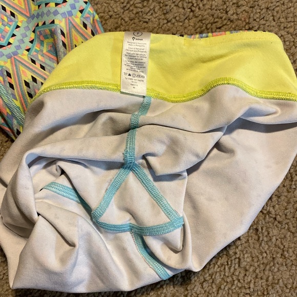 Ivivva set yoga pants jacket zip up hooded purple green outfit girls 7 - Picture 6 of 8